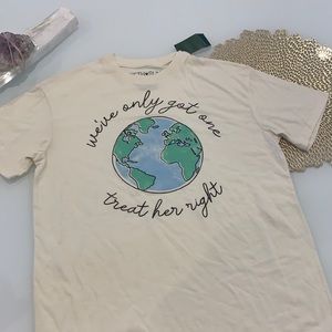 NWT Fifth Sun Environment Tee